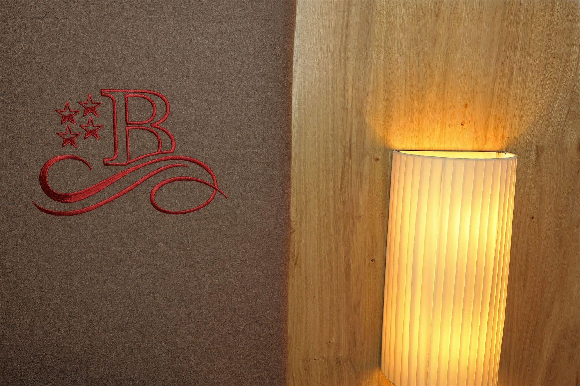 Die Barbara Appartements & Zimmer Schladming Exterior foto