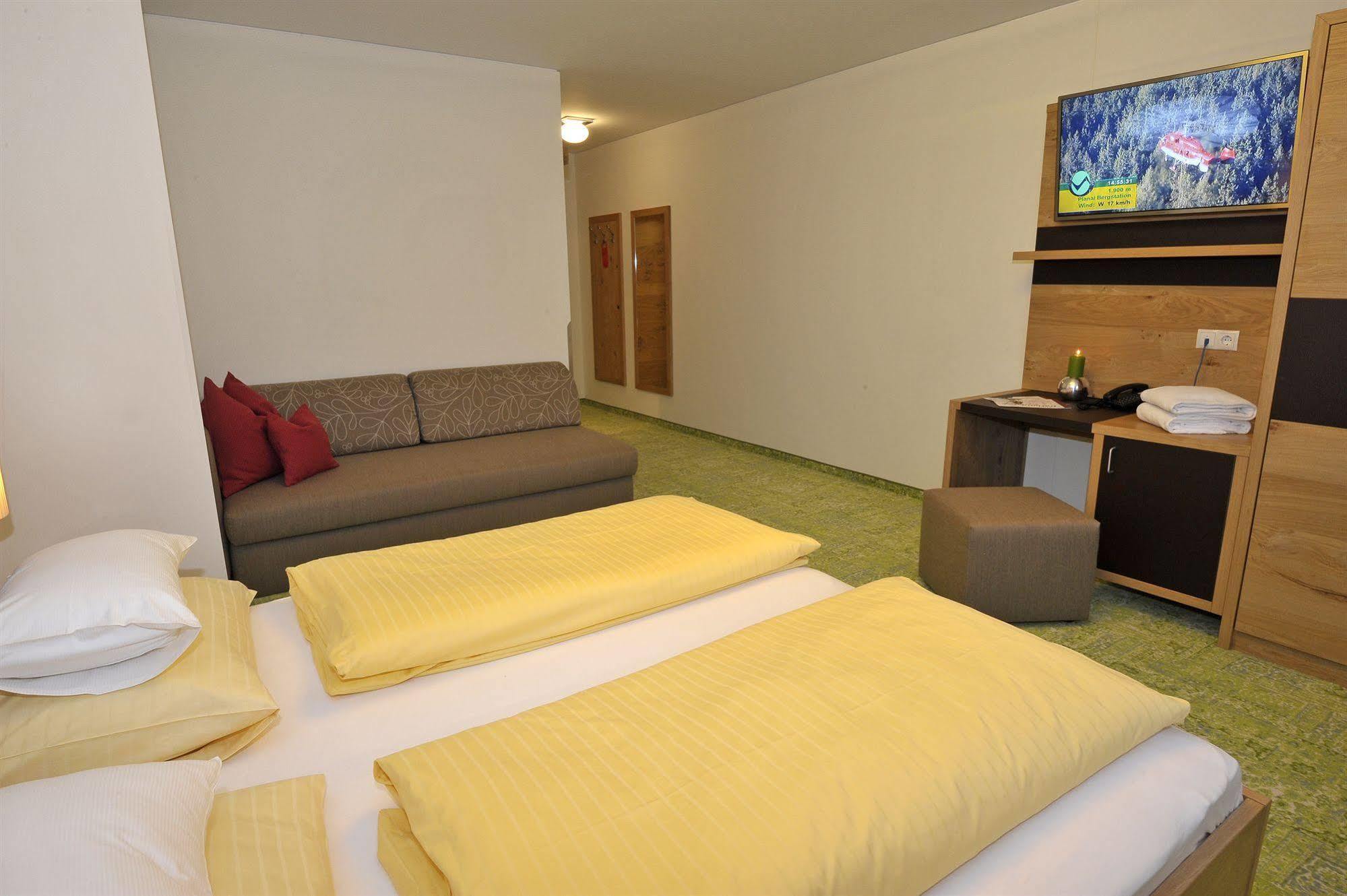 Die Barbara Appartements & Zimmer Schladming Exterior foto
