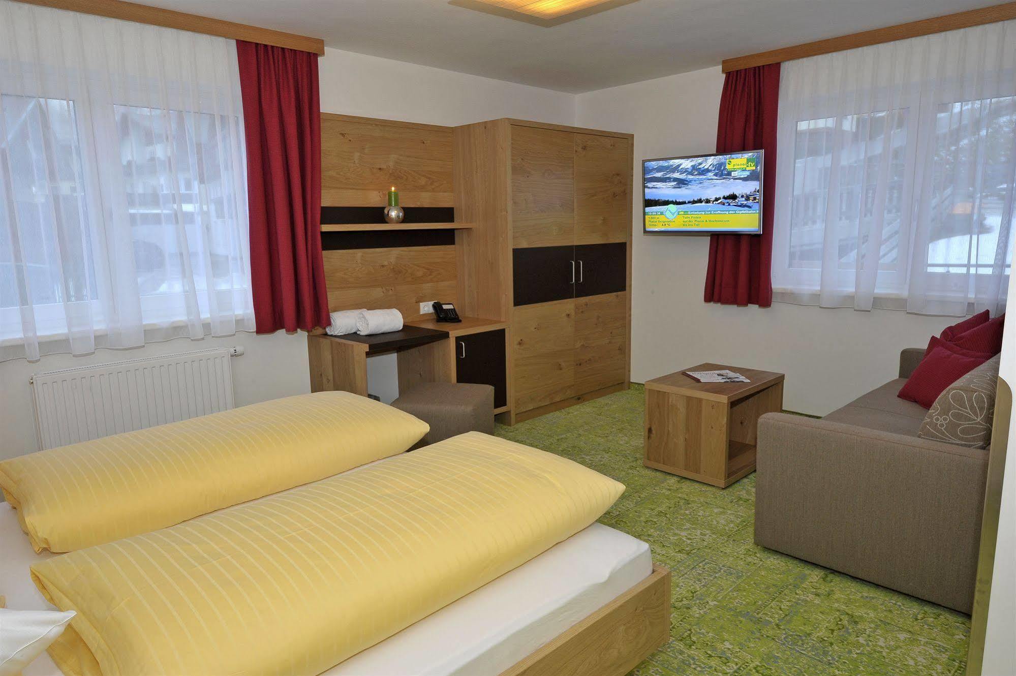 Die Barbara Appartements & Zimmer Schladming Exterior foto