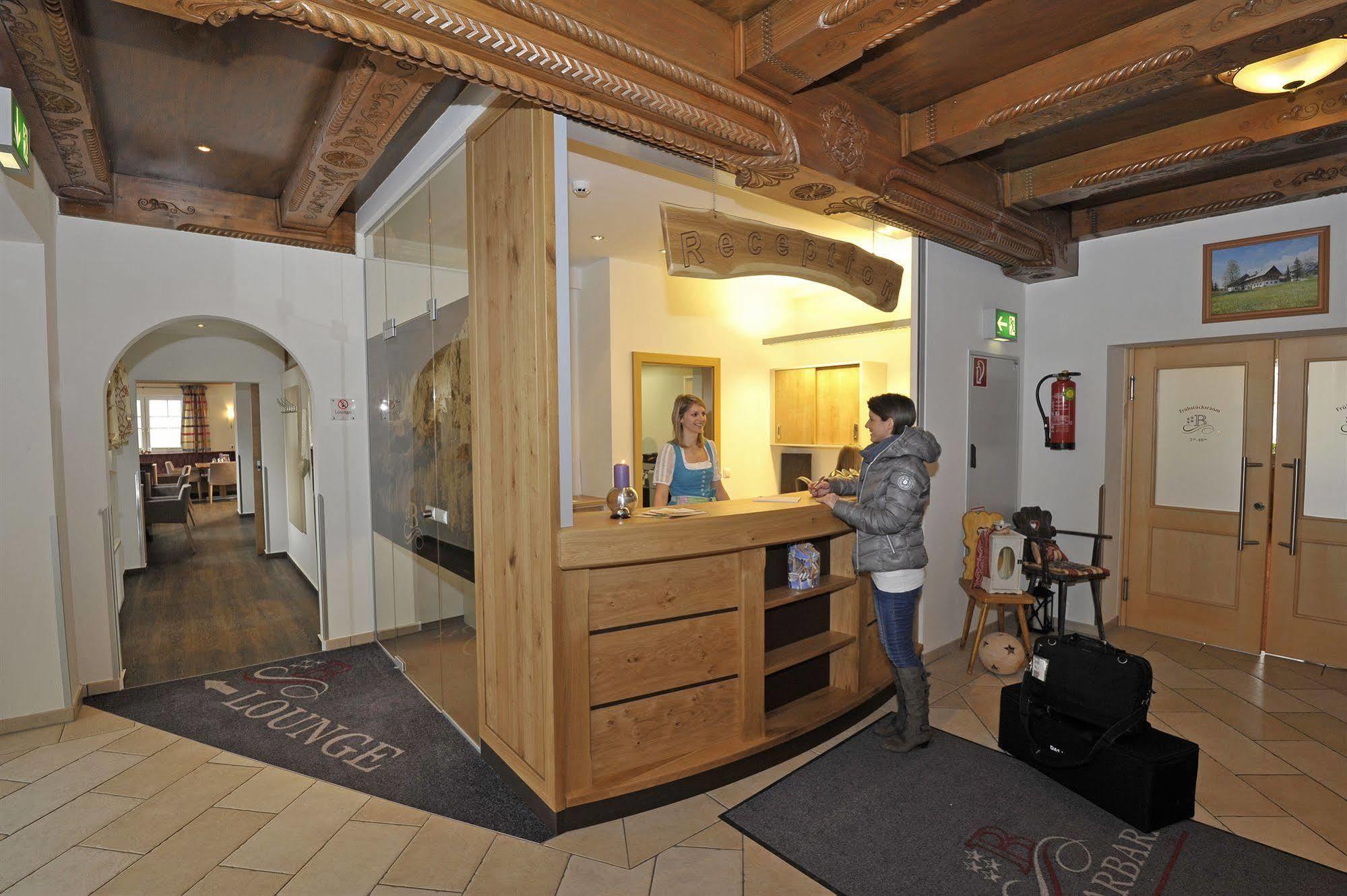 Die Barbara Appartements & Zimmer Schladming Exterior foto
